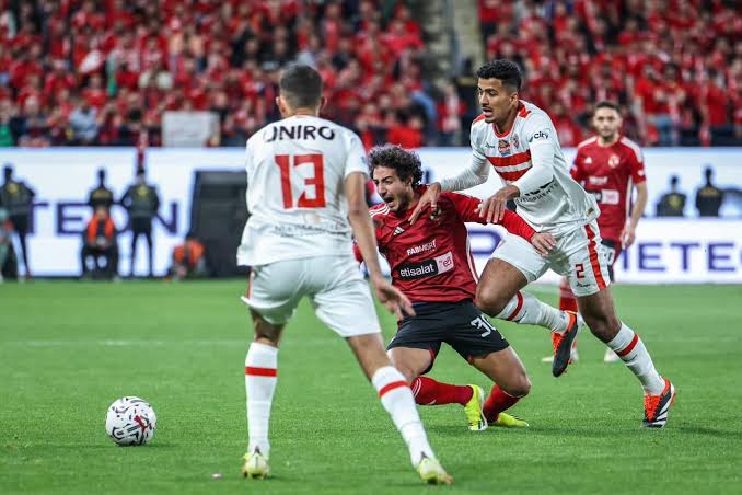 طاقم حكام نرويجي لقمة الزمالك والأهلي 